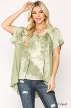 Load image into Gallery viewer, V-Neck Tunic Top
