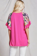 Load image into Gallery viewer, Floral Bell Sleeve Top
